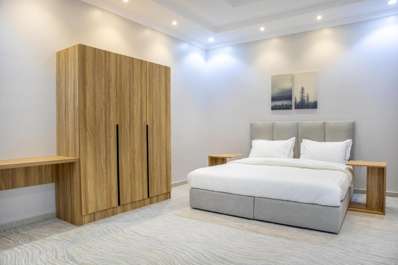 אל-מדינה Luxurious Family Apartments 15Mins Drive To Al-Masjid Nabawi - Nozol Noor 4 מראה חיצוני תמונה